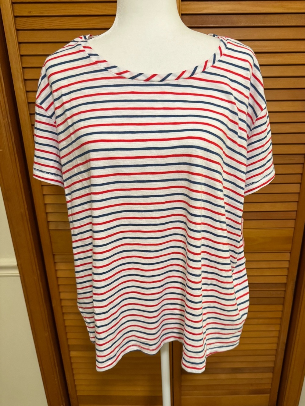 Vineyard Vines White Jersey Tee with Red and Navy Stripes